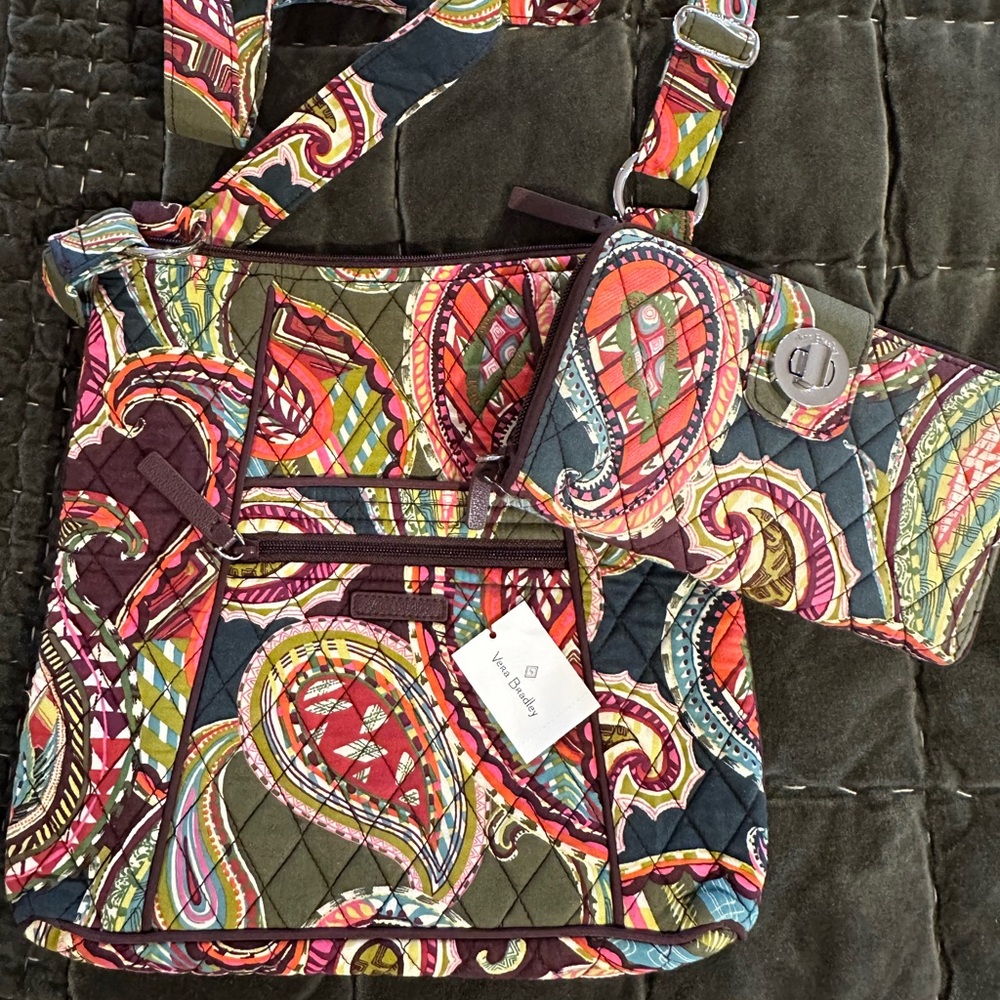 Vera Bradley Hipster Crossbody bag with matching Turnlock Wallet.